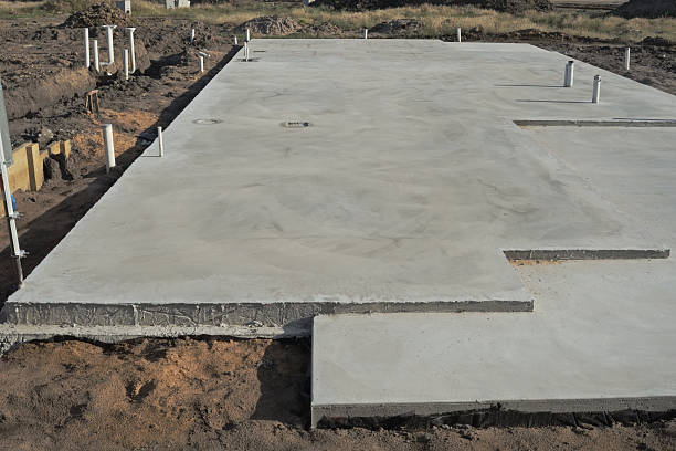 Best Concrete Sidewalk Installation  in Visalia, CA